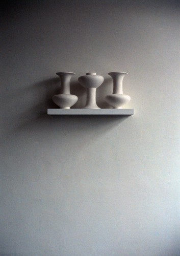 ‘Three Vases’, 2002, clay, wood, paint, 31 x 92 x 8cm, Private Collection Nuremburg