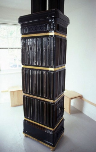 ‘Warm (green), 1996-2000, clay, glaze, metal, installation at Station, Bristol, 2001-02