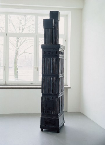 ‘Warm (green),' 1996-2000, clay, glaze, metal, installation at Lindig in Paludetto, Nuremburg 2002