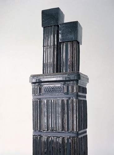 ‘Warm (green)' (detail) 1996-2000clay, glaze, metal, installation at Lindig in Paludetto, Nuremburg 2002